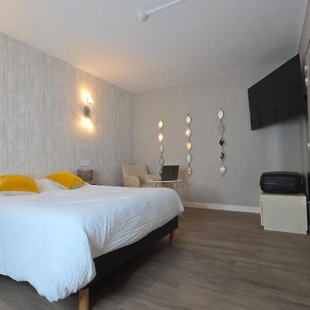 Logis Hotel & Restaurant Arcombelle ม็องตินี-เลอ-รัว ภายนอก รูปภาพ