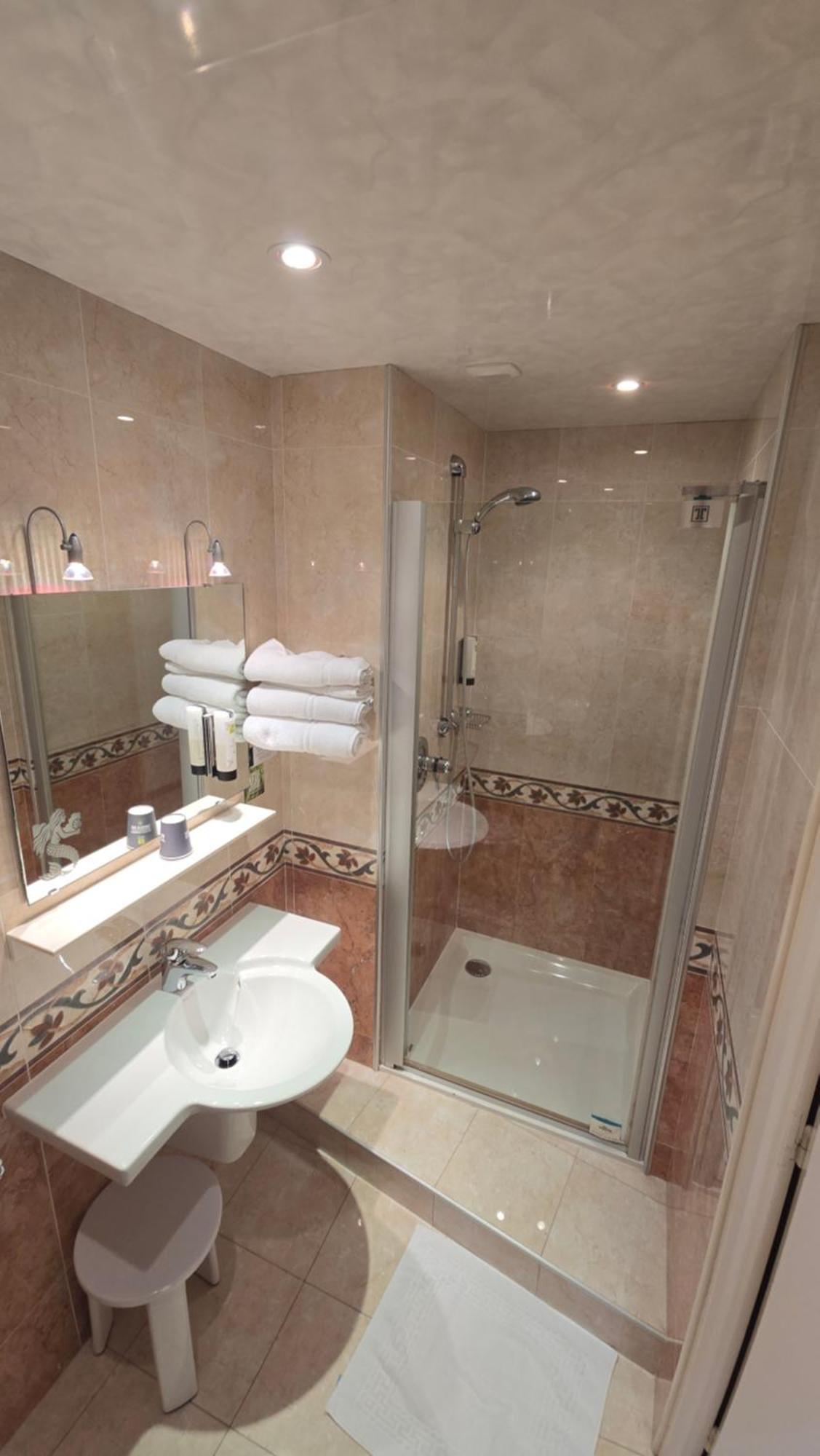 Logis Hotel & Restaurant Arcombelle ม็องตินี-เลอ-รัว ภายนอก รูปภาพ