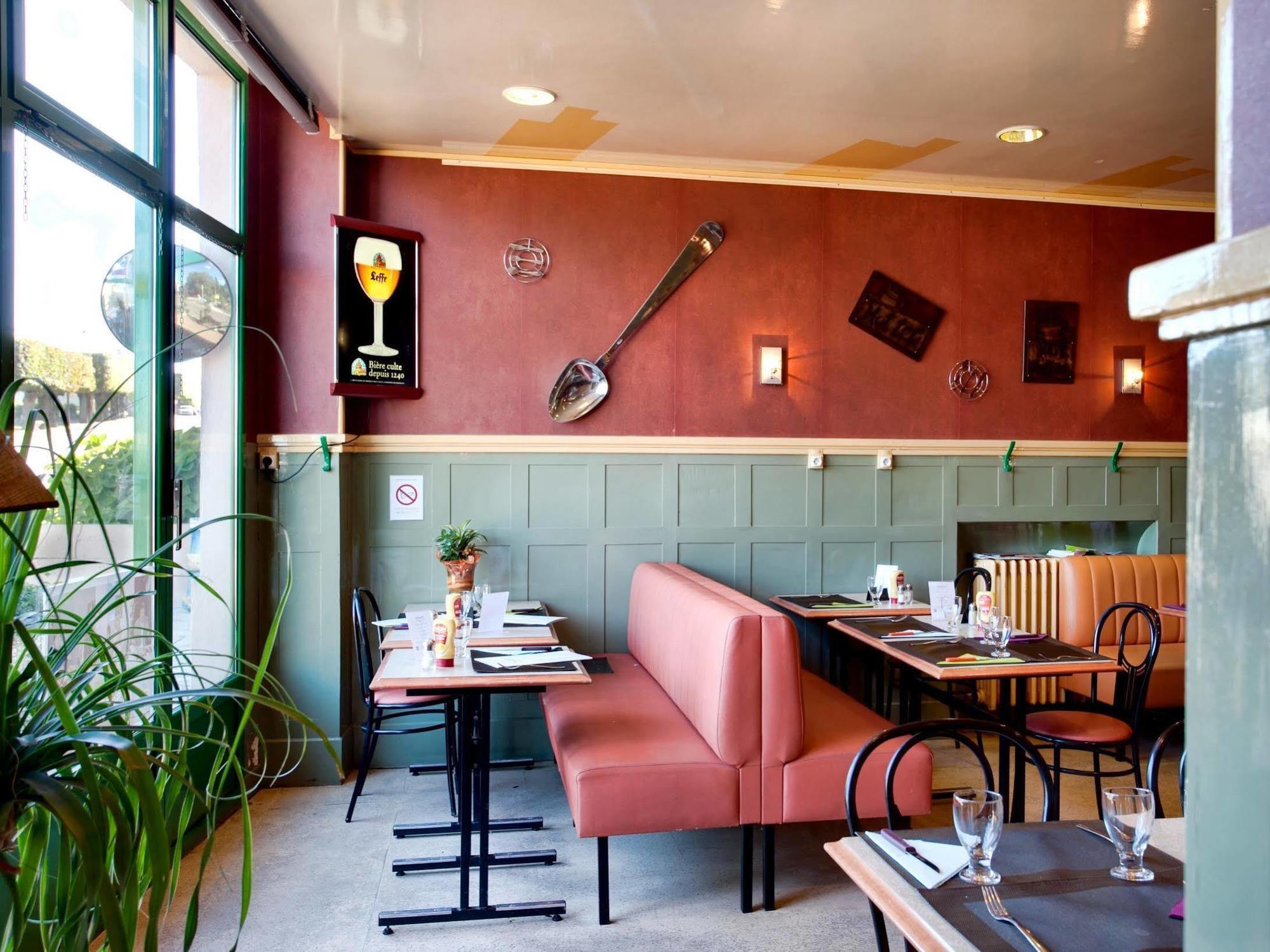 Logis Hotel & Restaurant Arcombelle ม็องตินี-เลอ-รัว ภายนอก รูปภาพ
