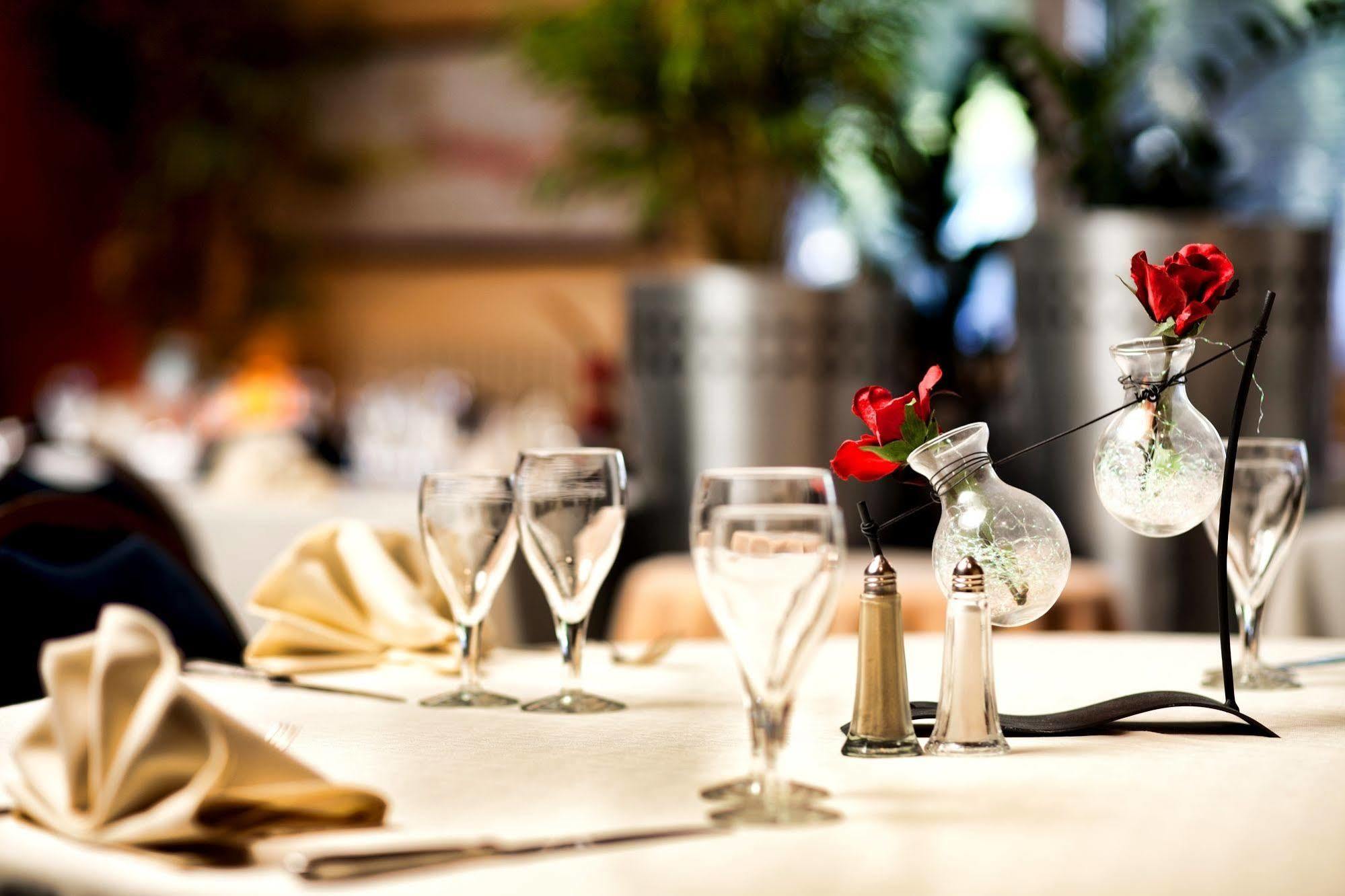 Logis Hotel & Restaurant Arcombelle ม็องตินี-เลอ-รัว ภายนอก รูปภาพ